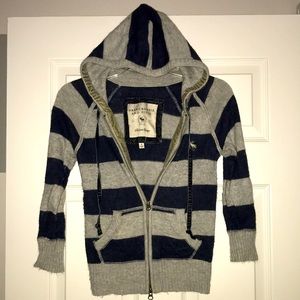 Abercrombie and Fitch Hoodie Sweater M